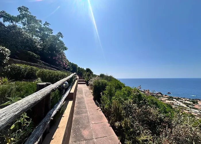 度假居 Paradise View House With A Pool In *